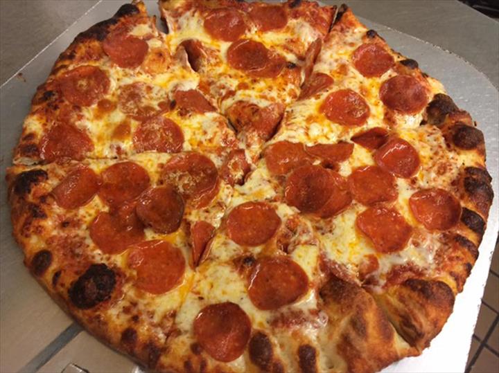 Bambinos DRIVE IN Pizzas and Subs Paducah, KY